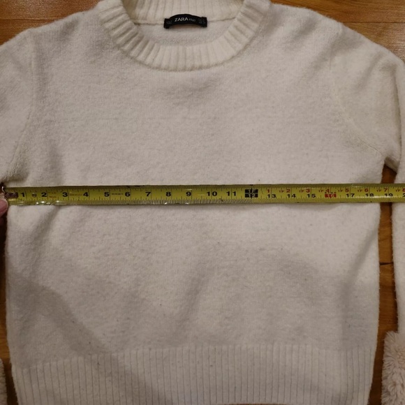 ZARA Knit White Plush Sweater with Faux Fur Cuffs Womens Size M - Picture 3 of 5